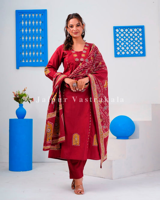 Maroon Jarokha Detailing Cotton Dupatta Set