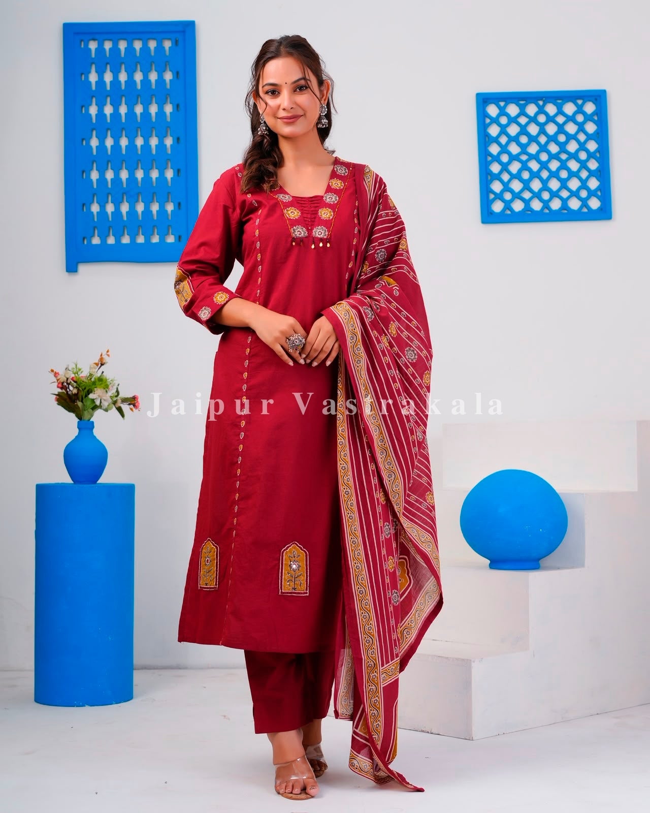 Maroon Jarokha Detailing Cotton Dupatta Set
