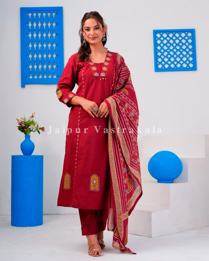 Maroon Jarokha Detailing Cotton Dupatta Set