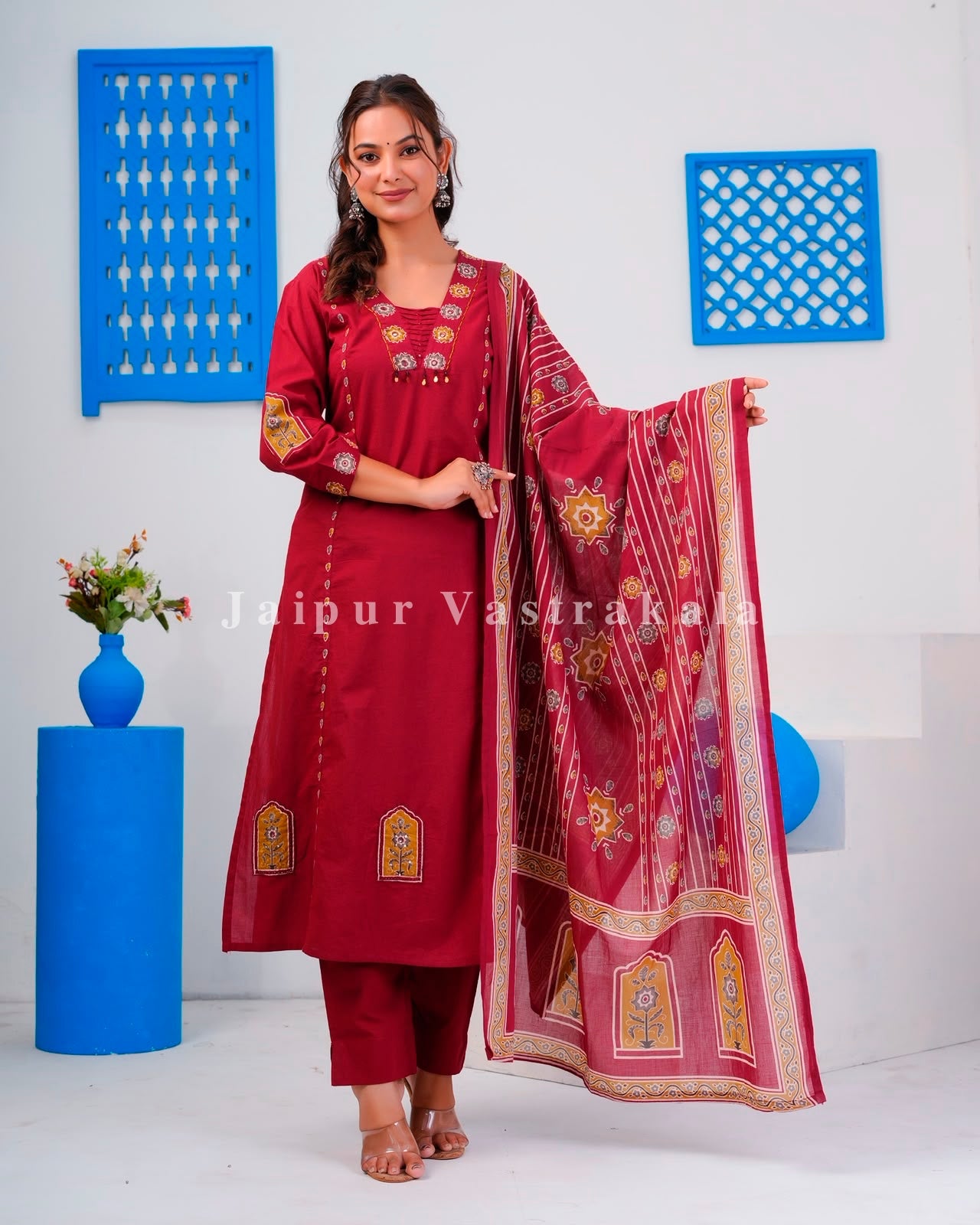 Maroon Jarokha Detailing Cotton Dupatta Set