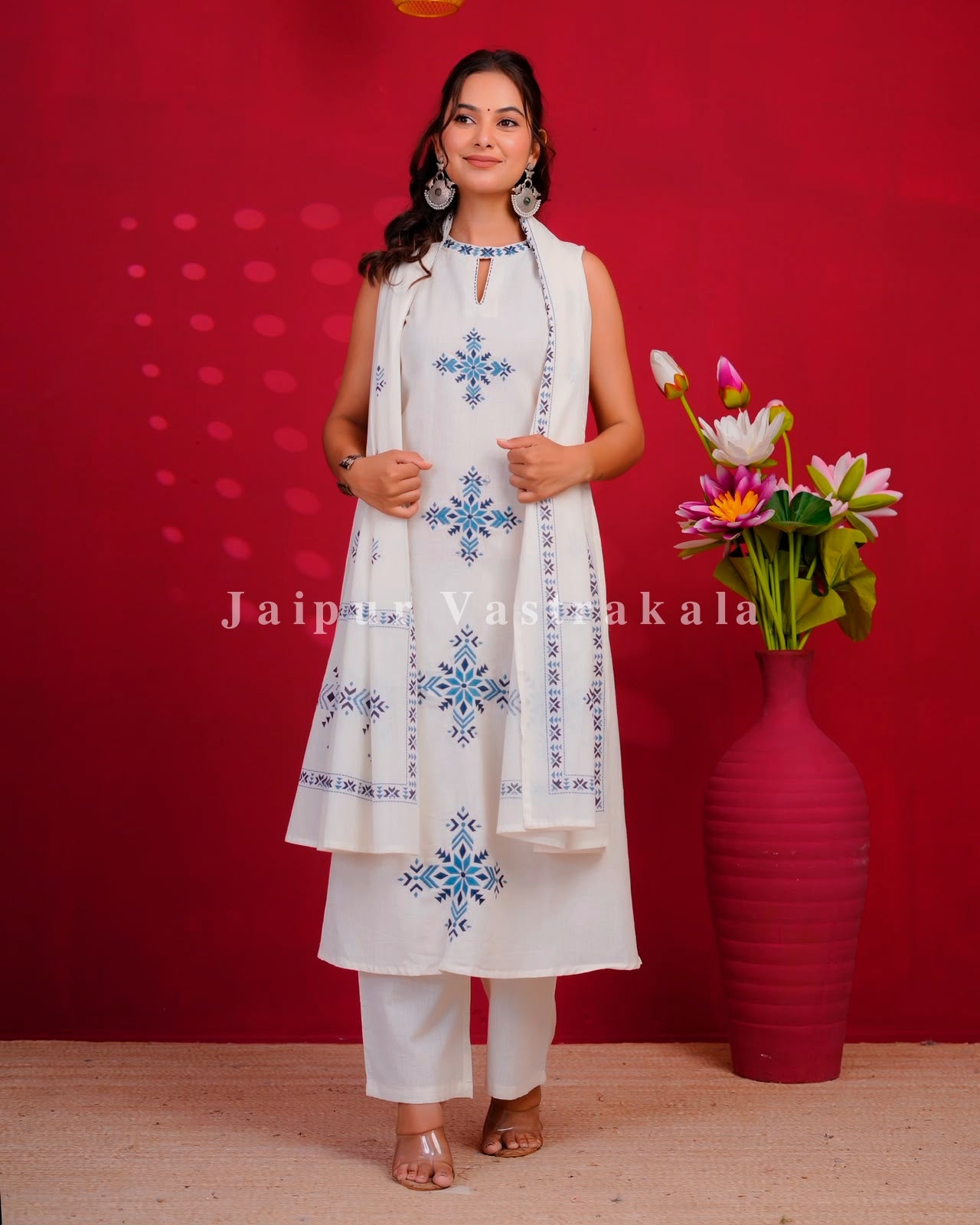 White Tiles Sleeveless Flex Cotton Dupatta Set