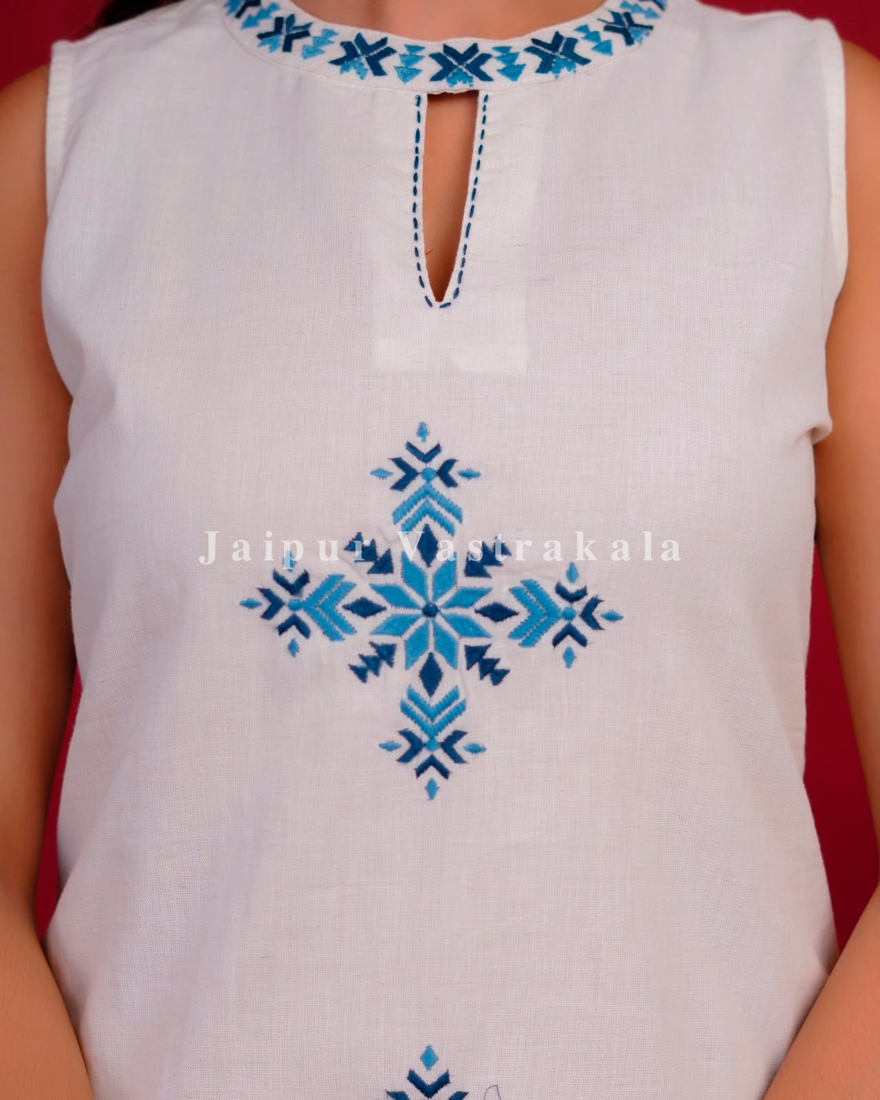 White Tiles Sleeveless Flex Cotton Dupatta Set