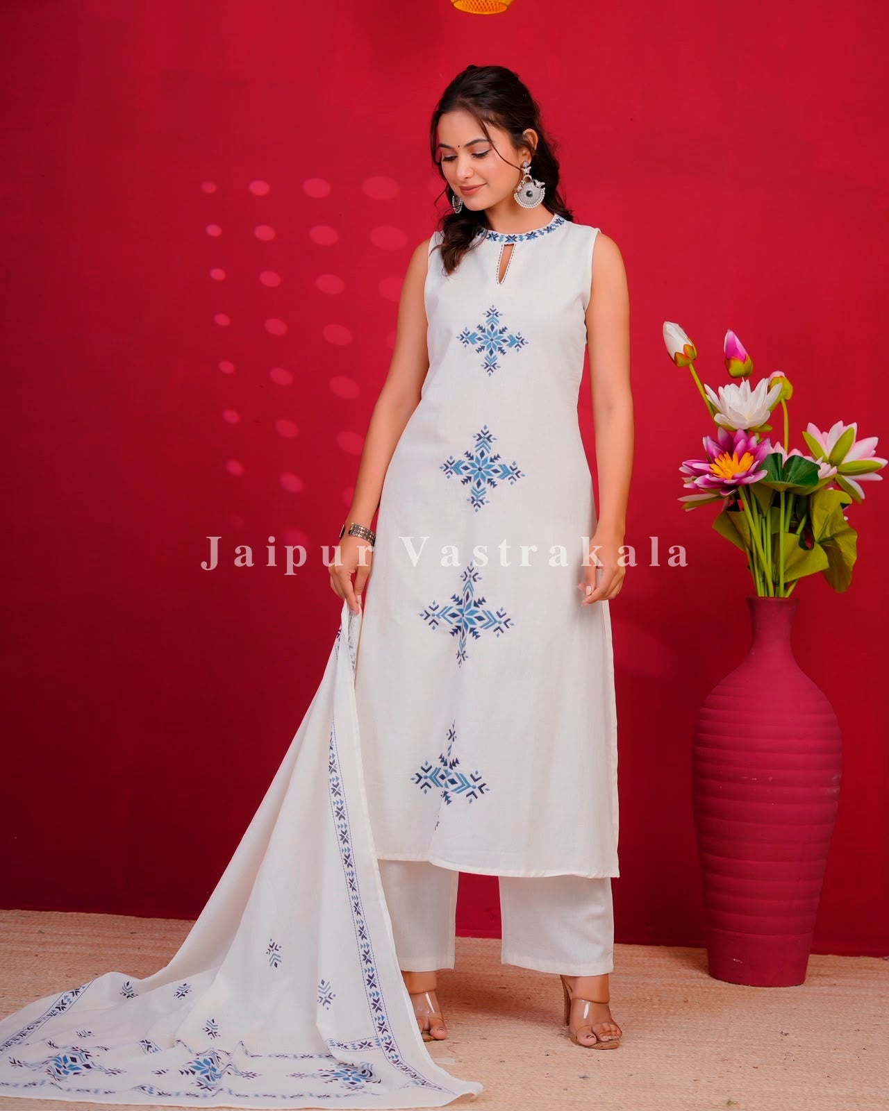 White Tiles Sleeveless Flex Cotton Dupatta Set