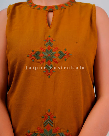 Mustard Tiles Sleeveless Flex Cotton Dupatta Set