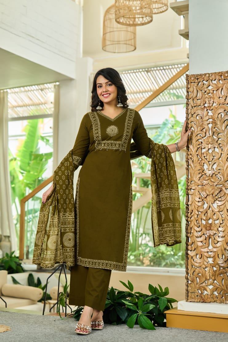 Mehandi Green Mandala Yoke Cotton Dupatta Set