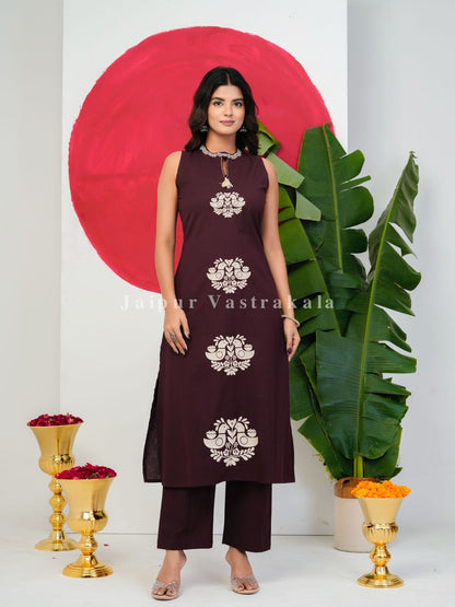 Cocoa Sparrow Embroidery Flex Suit Set