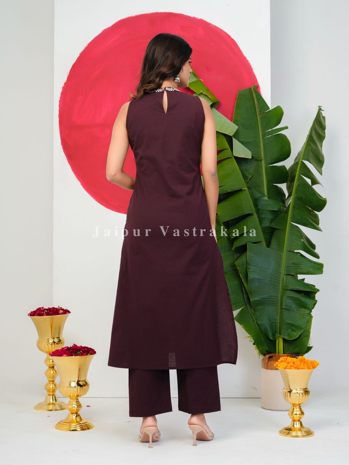 Cocoa Sparrow Embroidery Flex Suit Set