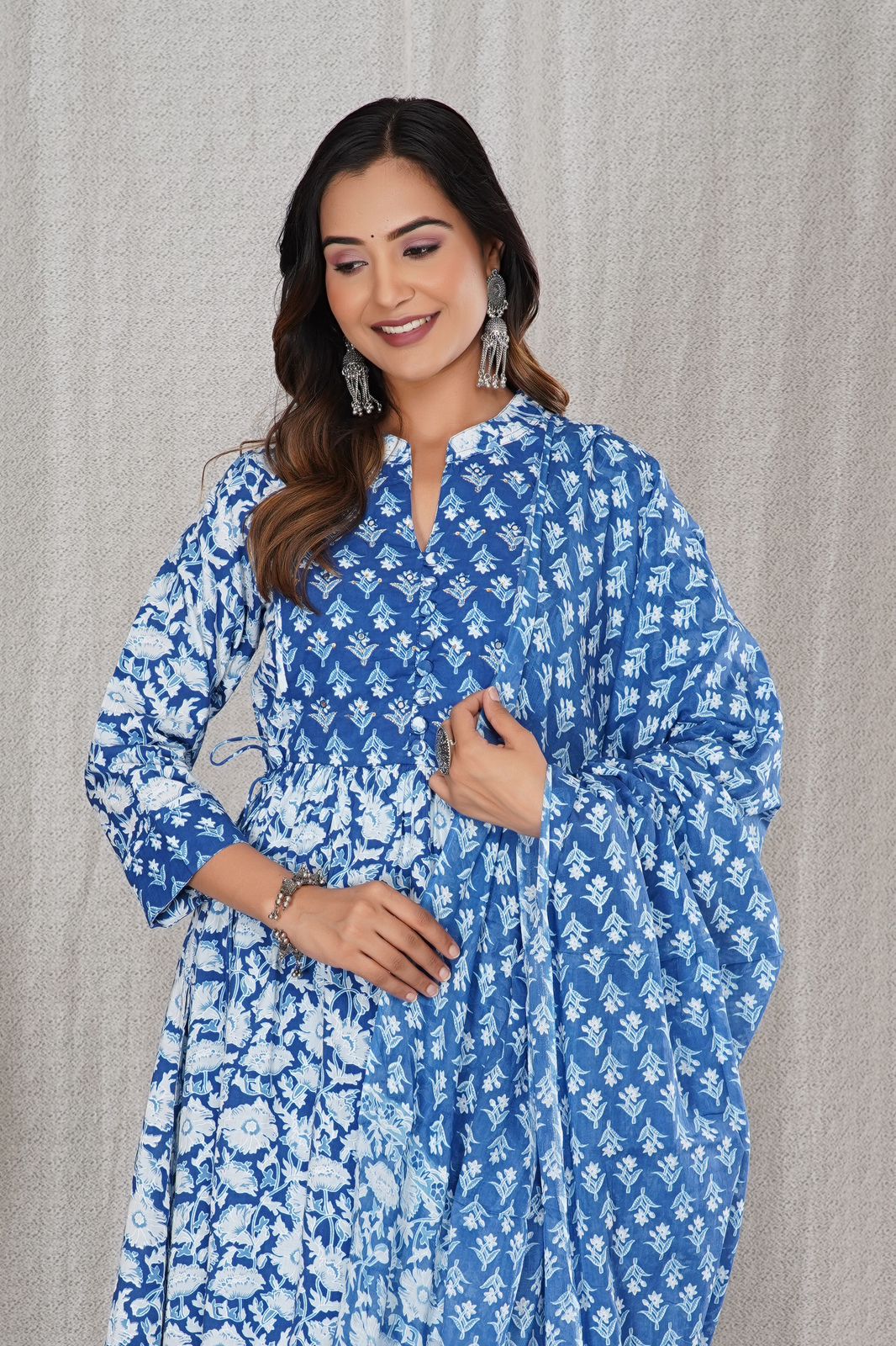 Blue White Delight A-line Cotton Embroidery Suit