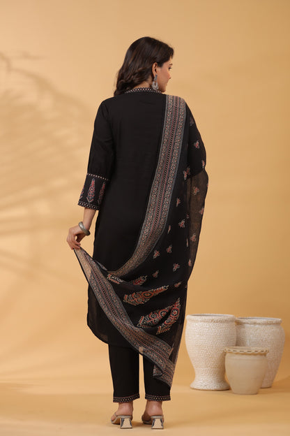 Black Elegance Thread Embroidery Cotton Suit