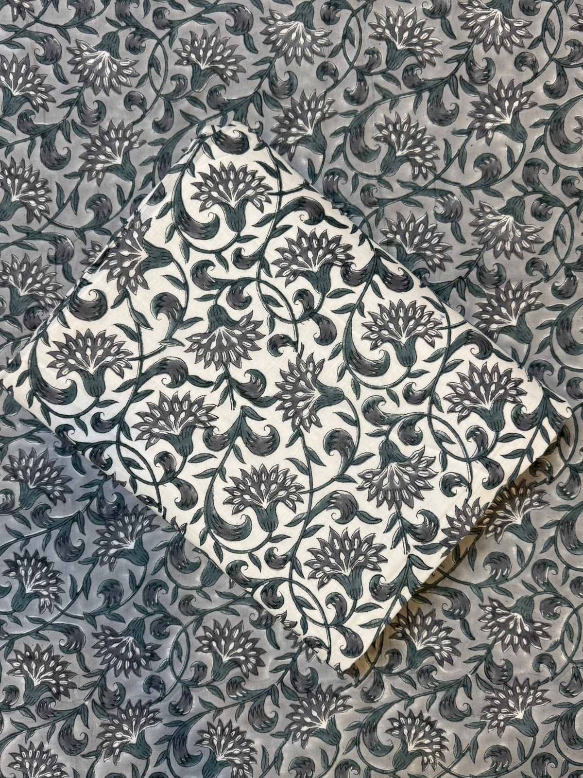 Dusky Canopy Single Bed Reversible Dohar