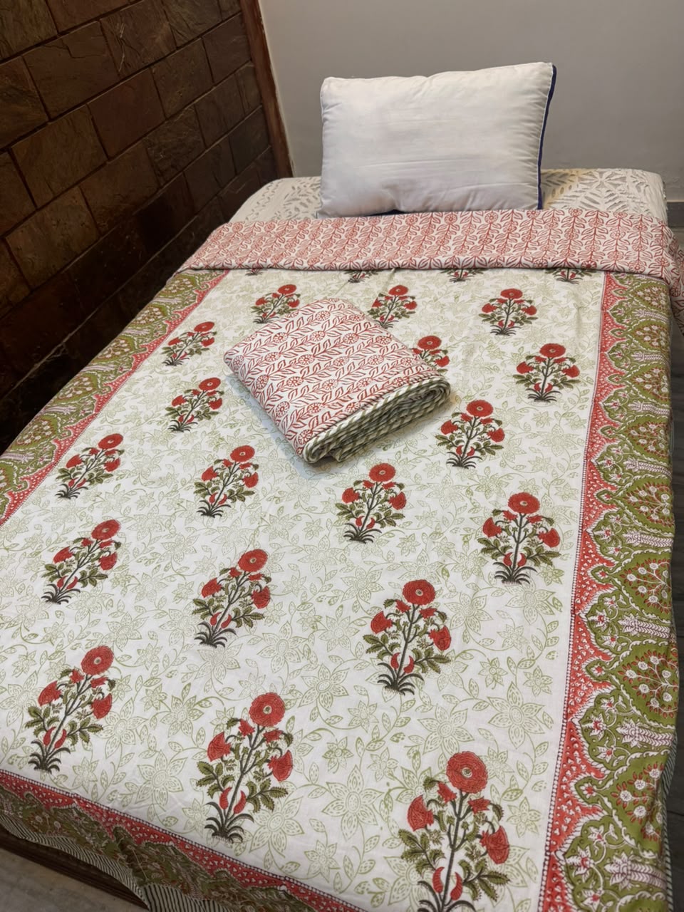Tangerine Boota Single Bed Reversible Dohar