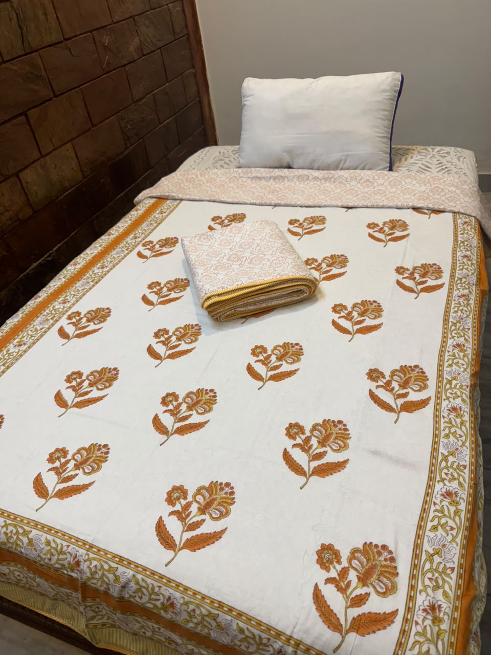 Tangerine Boota Single Bed Reversible Dohar