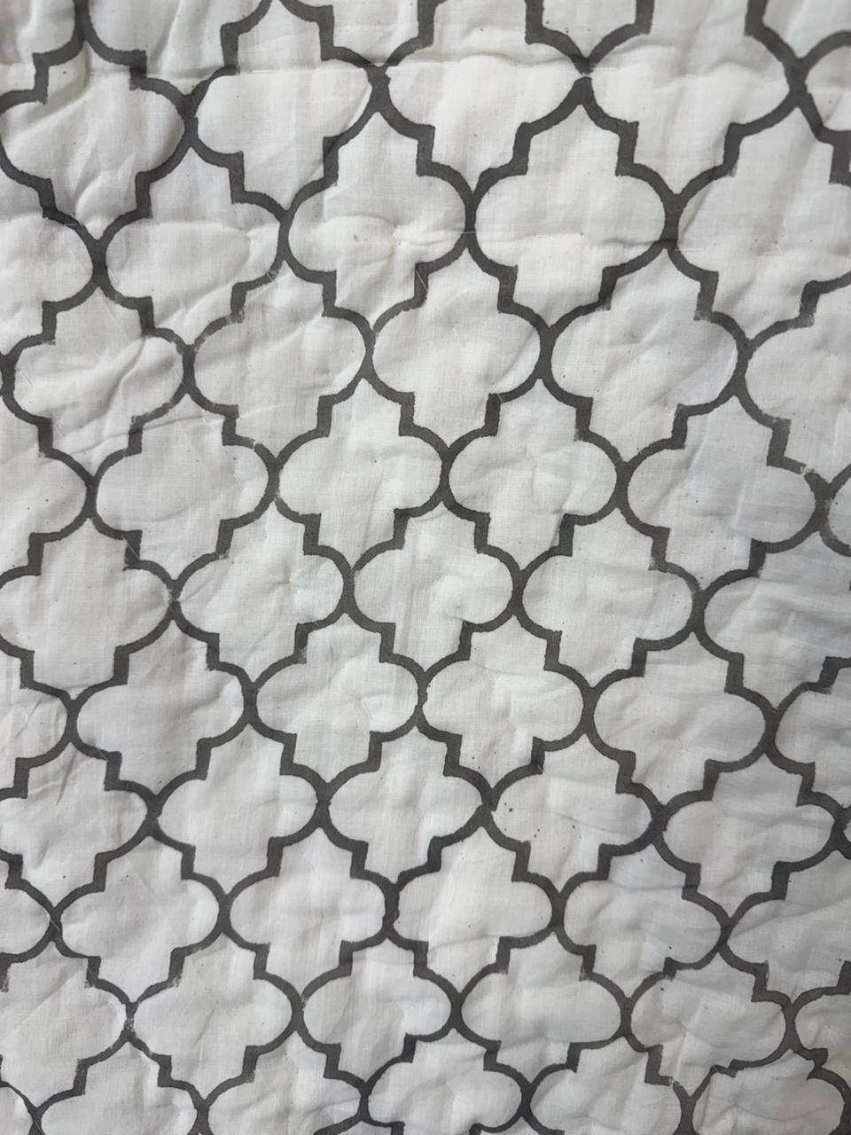 Gray Minimalist Reversible Single Bed Quilt