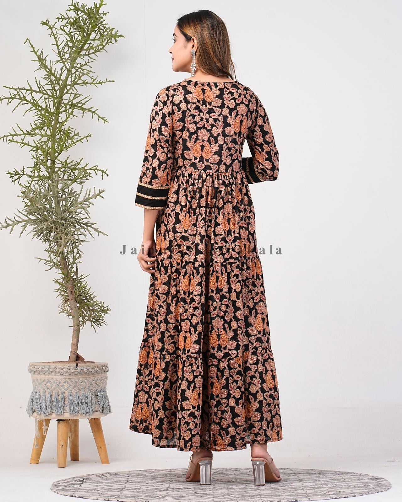 KB CREATION Stylish Trendy Bandhani Anarkali Dress/Kurta/Kurti With Shimmer  Golden Legging Set/Combo For